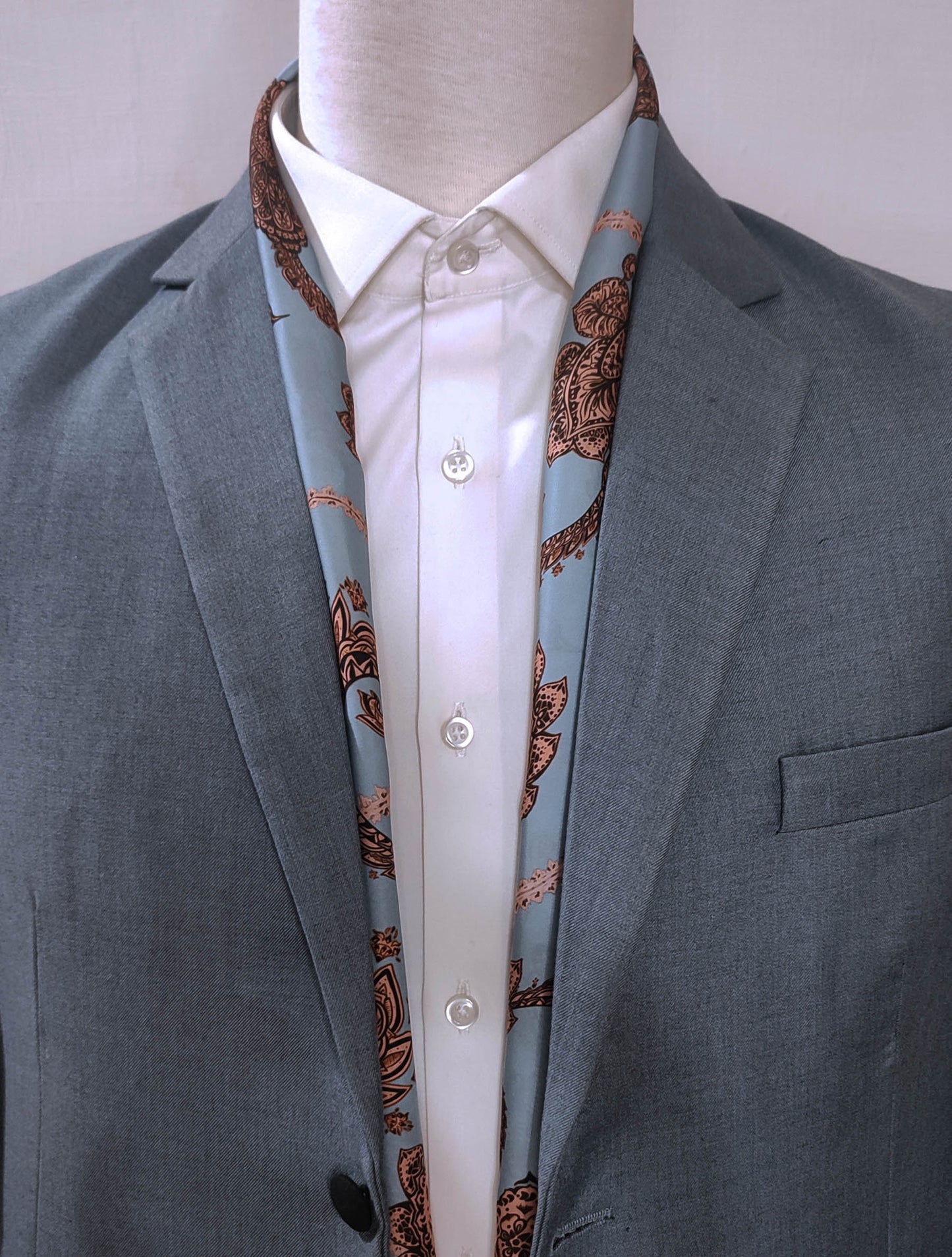 Grey Box Pleated - Silk Scarf