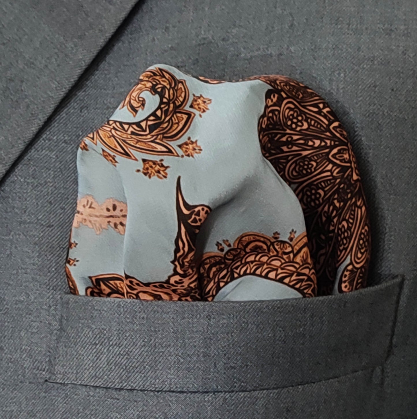 Grey Box Pleated - Silk Pocket Square