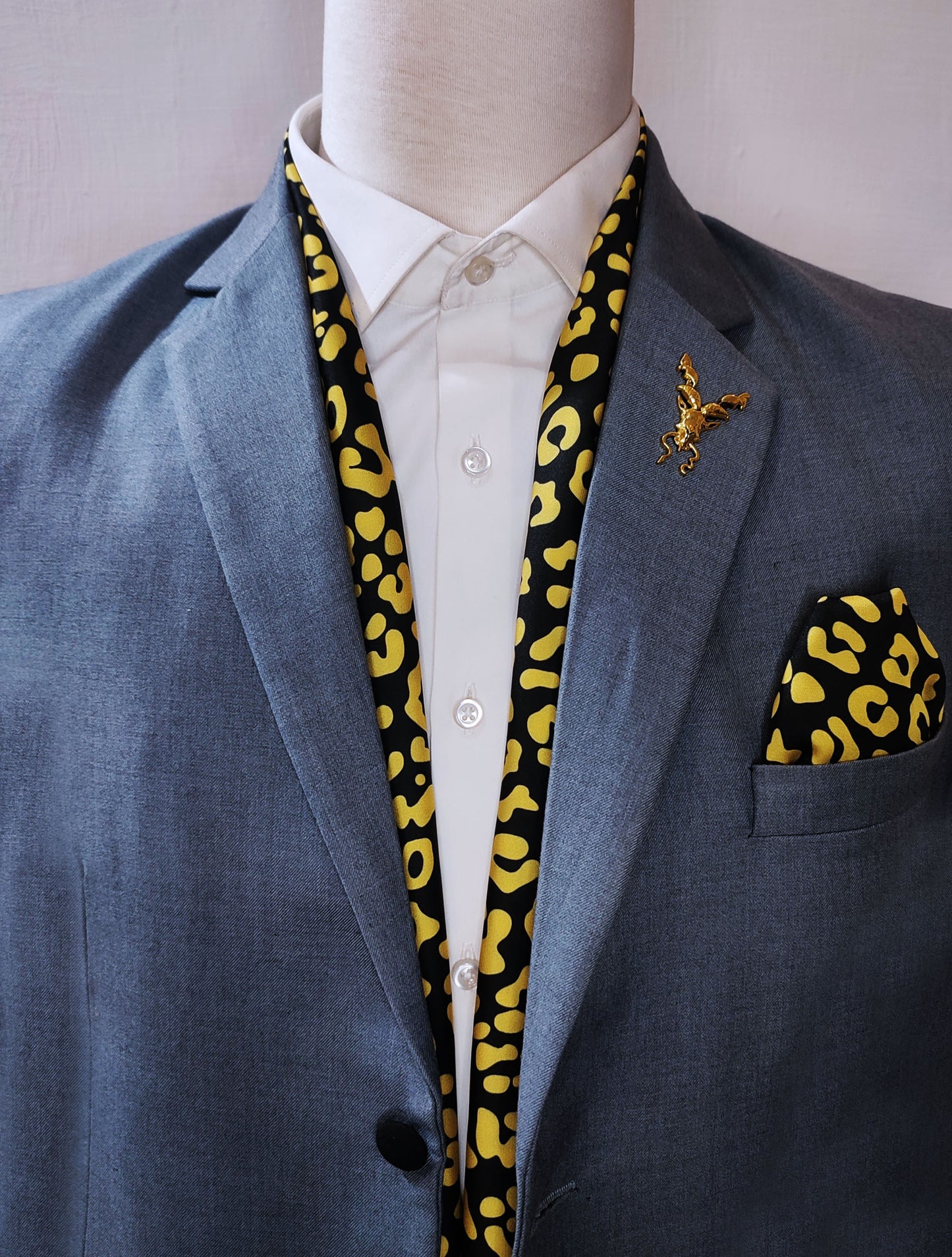 Be a Cheetah - Silk Men Scarf Set