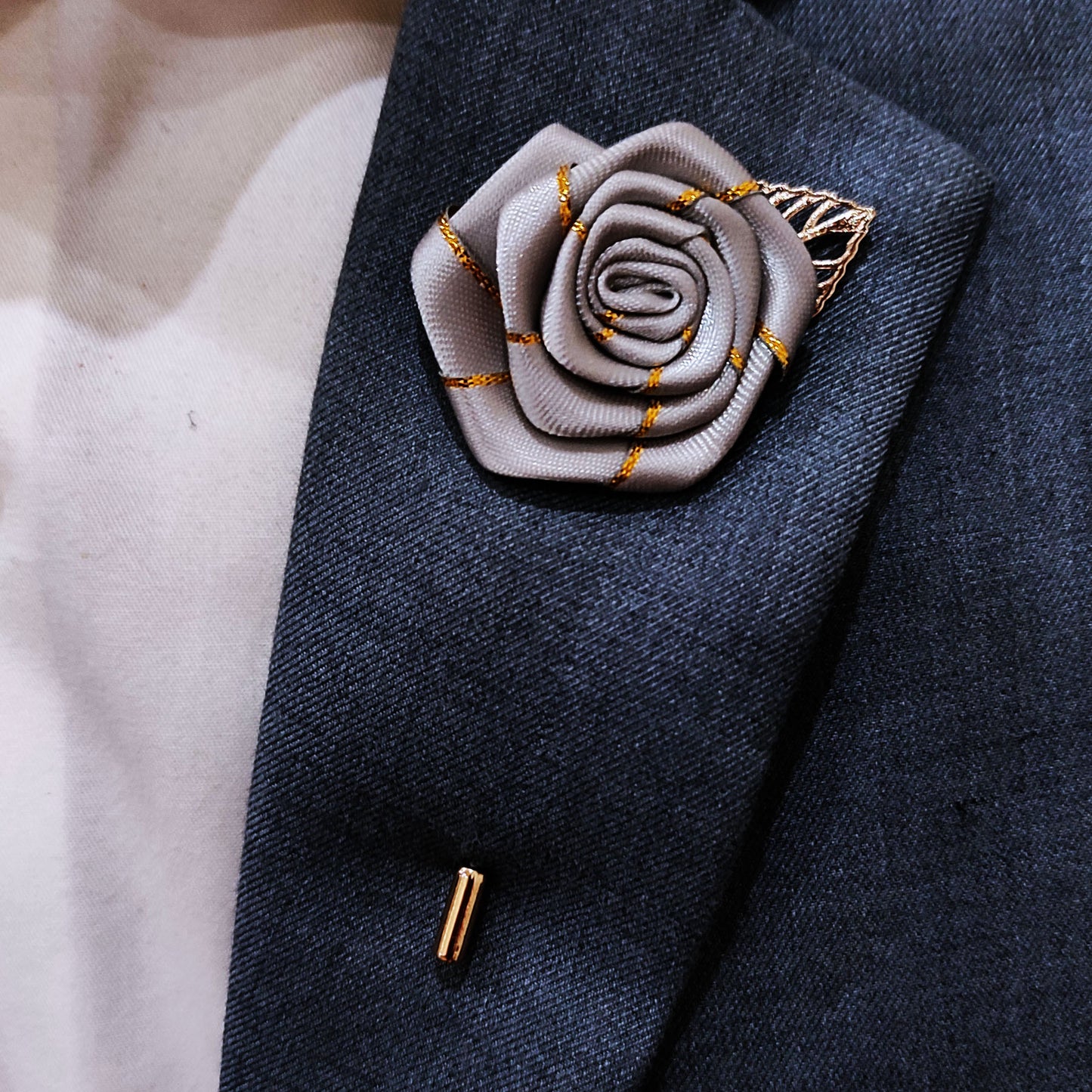 Grey Texture Floral Lapel Pin