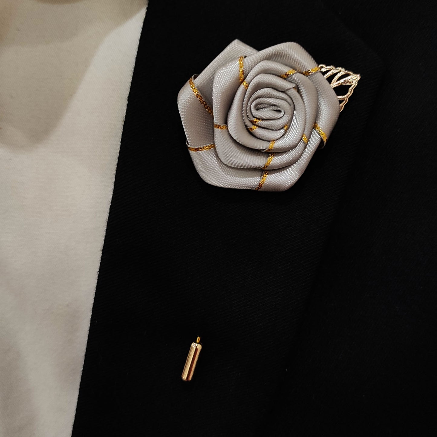 Grey Texture Floral Lapel Pin