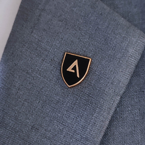 CLASSIC KNIGHT SHIELD – Black AND GOLD LAPEL PINS