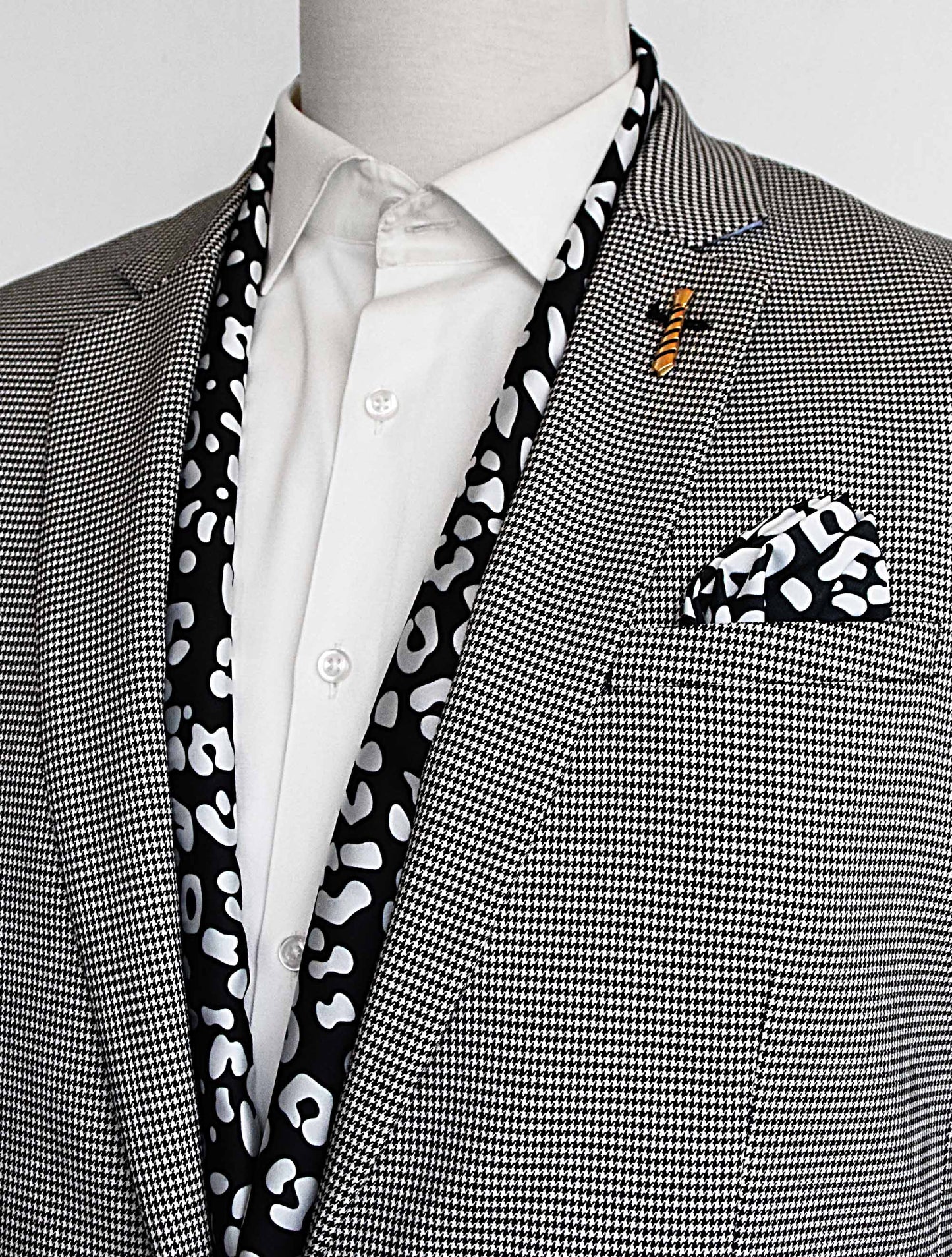 BLACK AND WHITE LEOPARD SILK SCARF Set