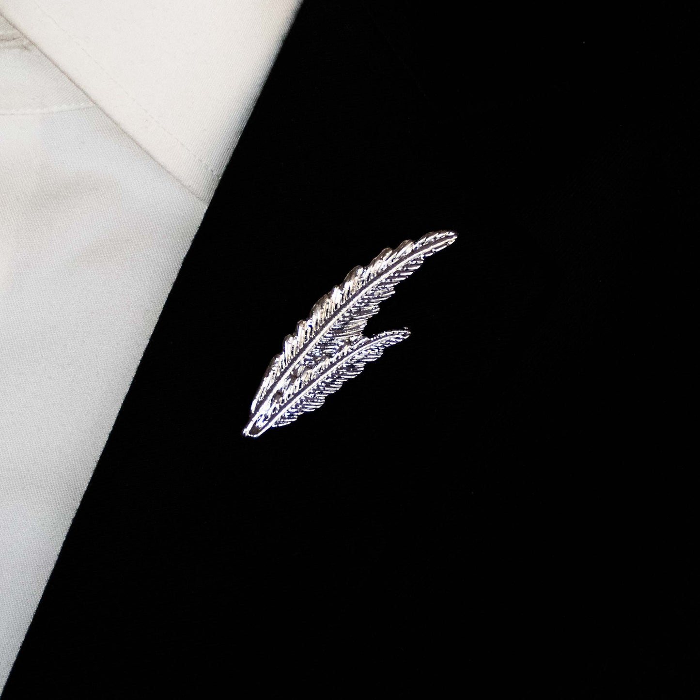 Pair Leaf – Silver Lapel Pin