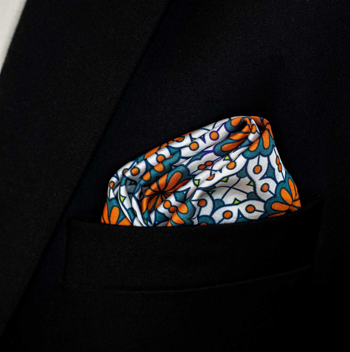 Mexican Floral Loop – Silk Pocket Square