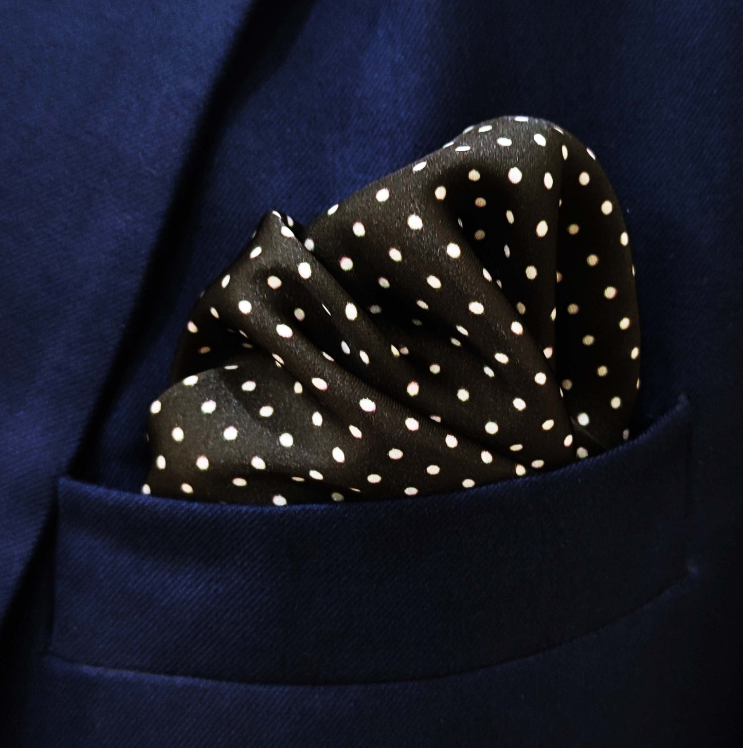 Mini Point Black Silk Pocket Square