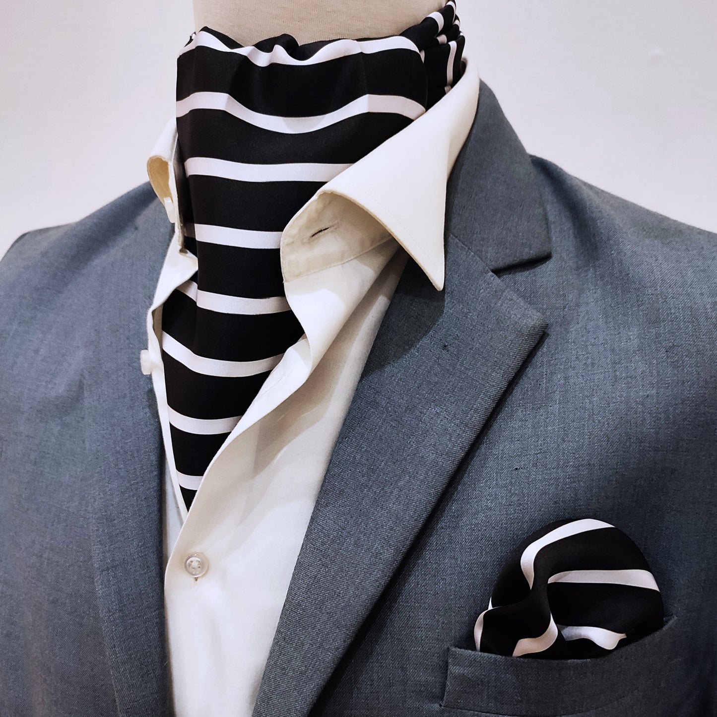 Black with White - Silk Men Ascot and Pocket Square Set
