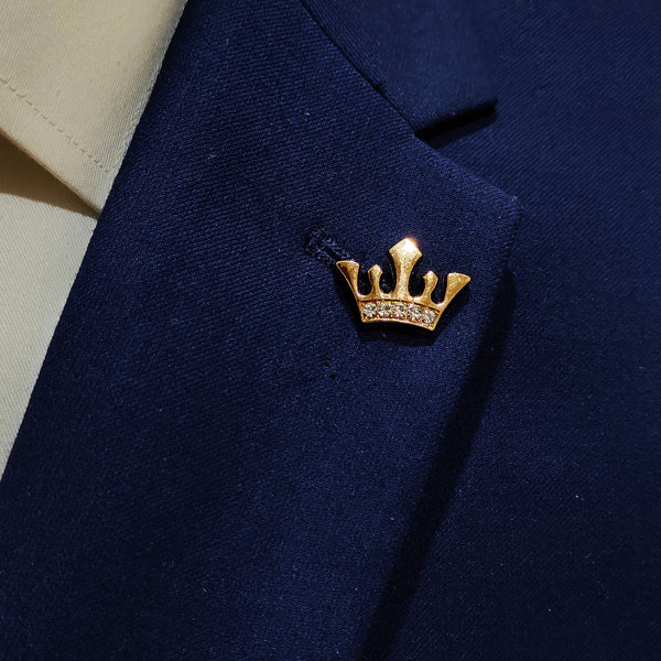 The Crown – Golden Metal Lapel Pins