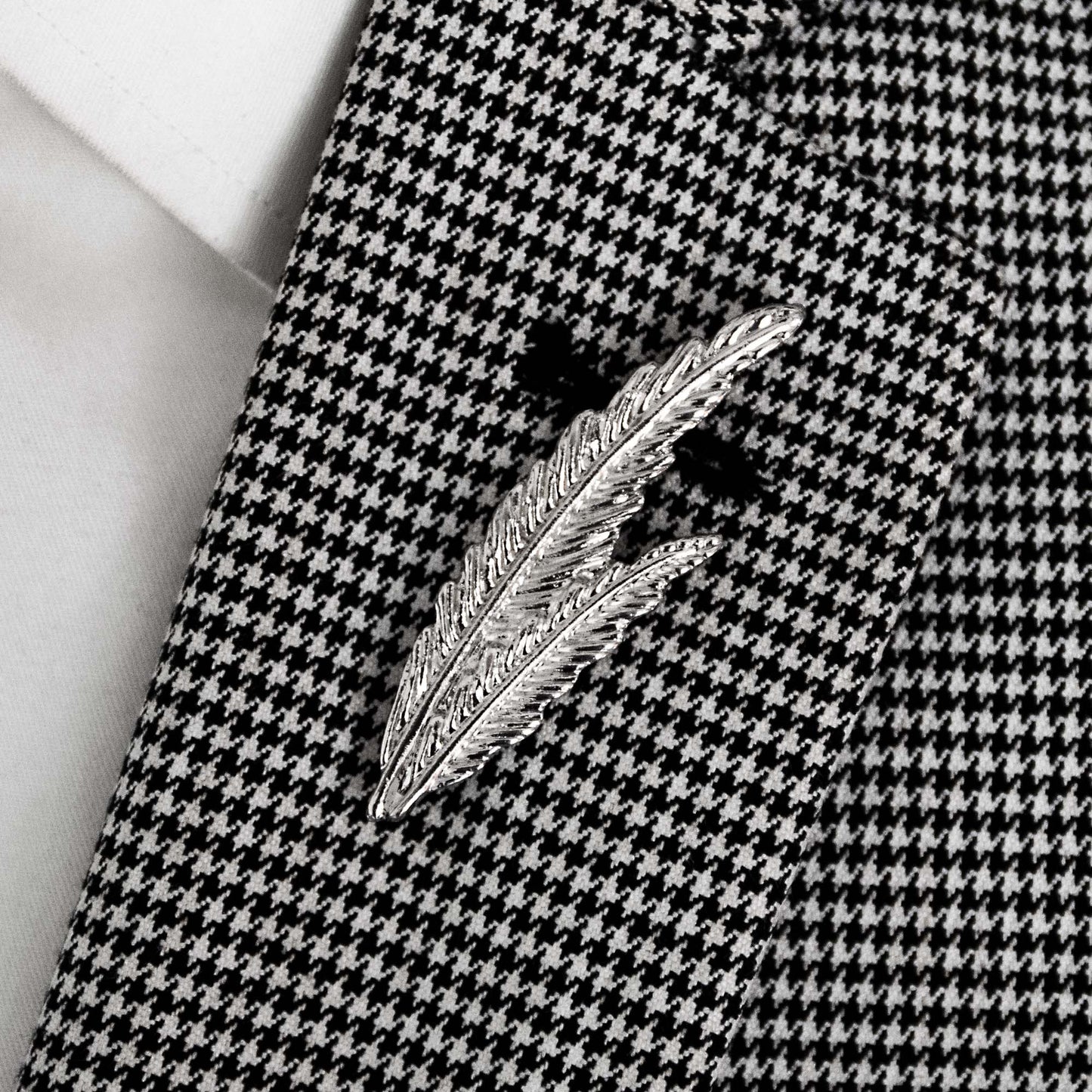 Pair Leaf – Silver Lapel Pin