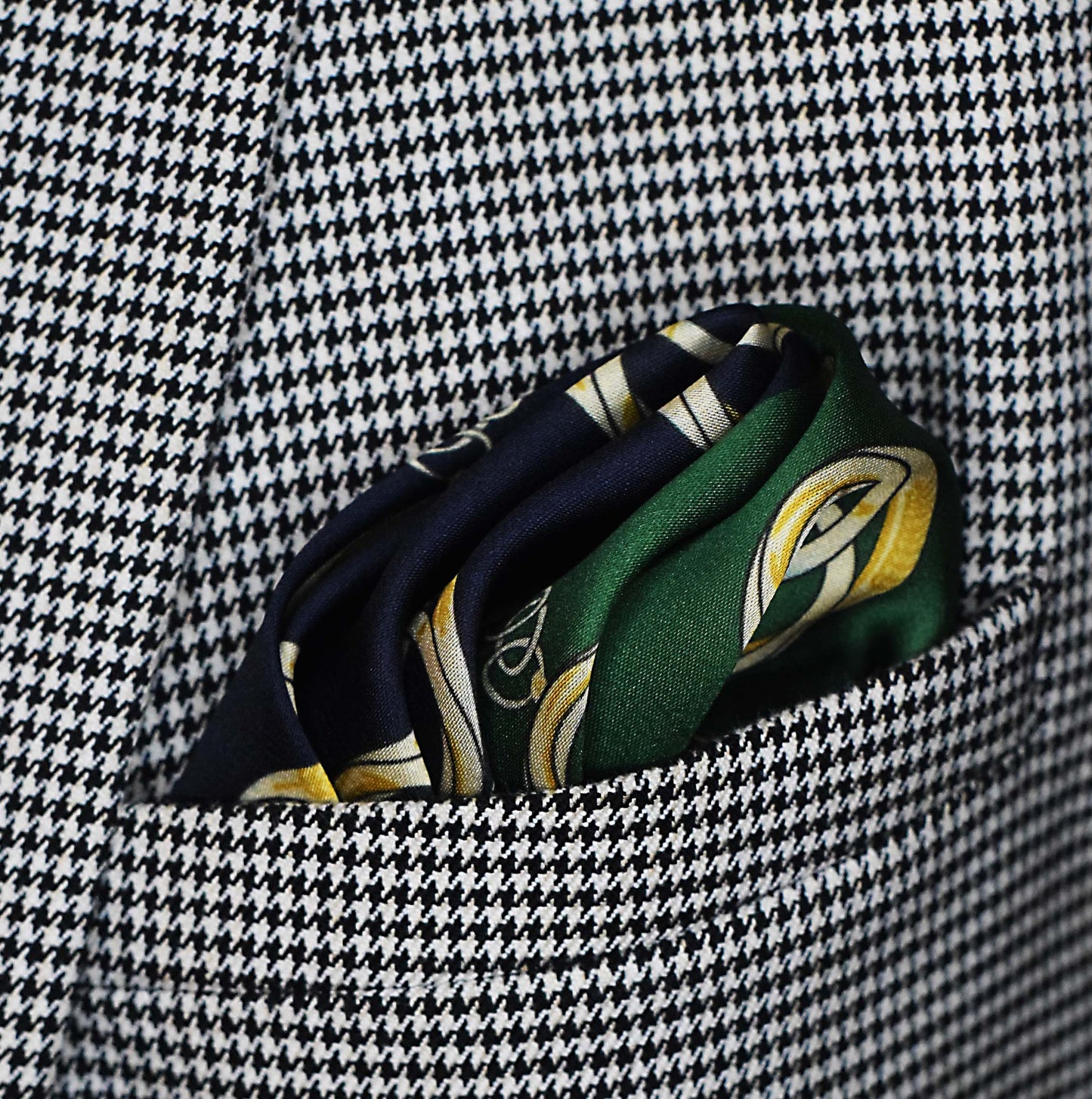 Chain Loop Silk Pocket Squares