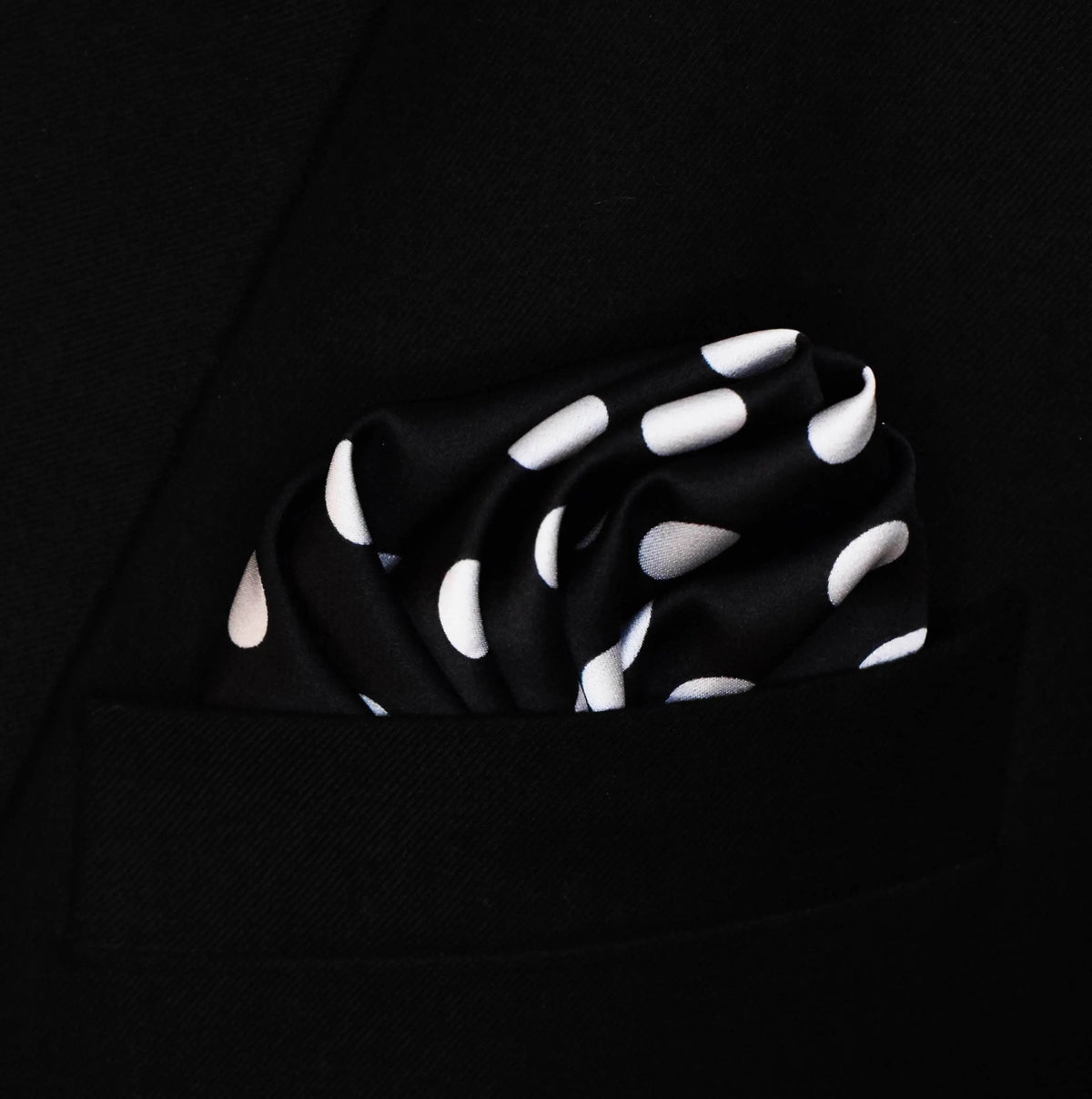 Black Base Polka - Silk Pocket Square by Monzoro – view 18