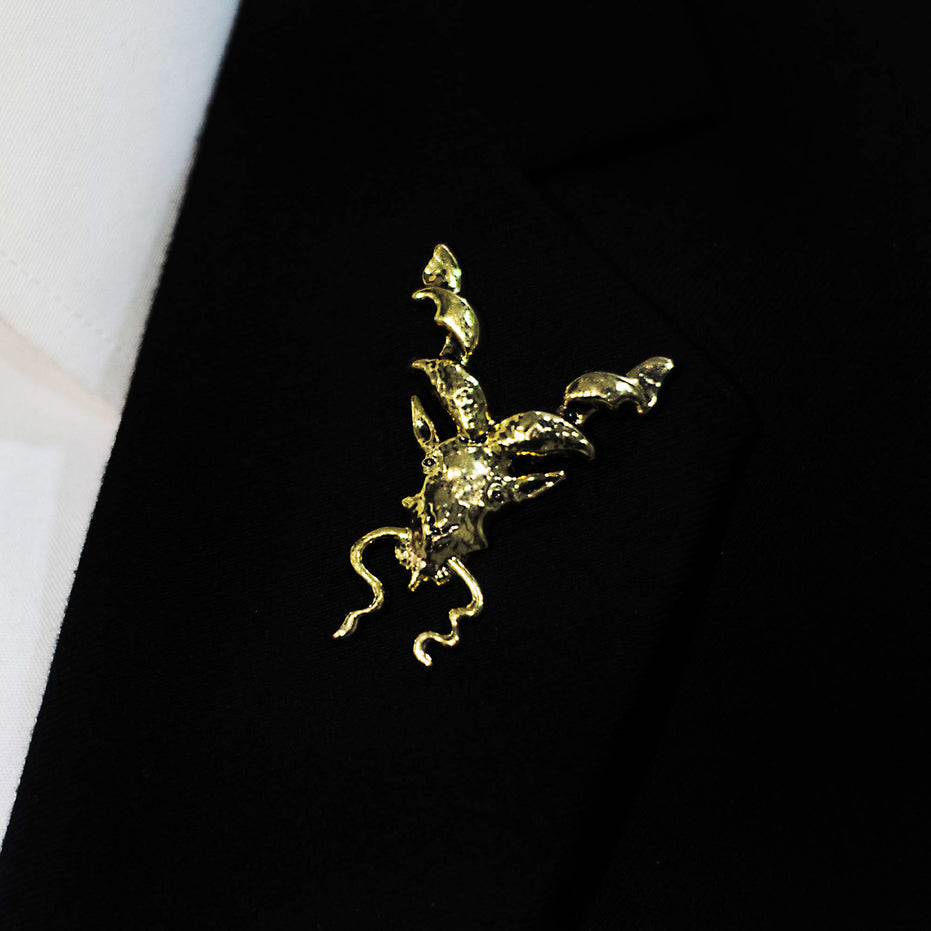 Antique Markhor - Bright Golden Lapel Pin