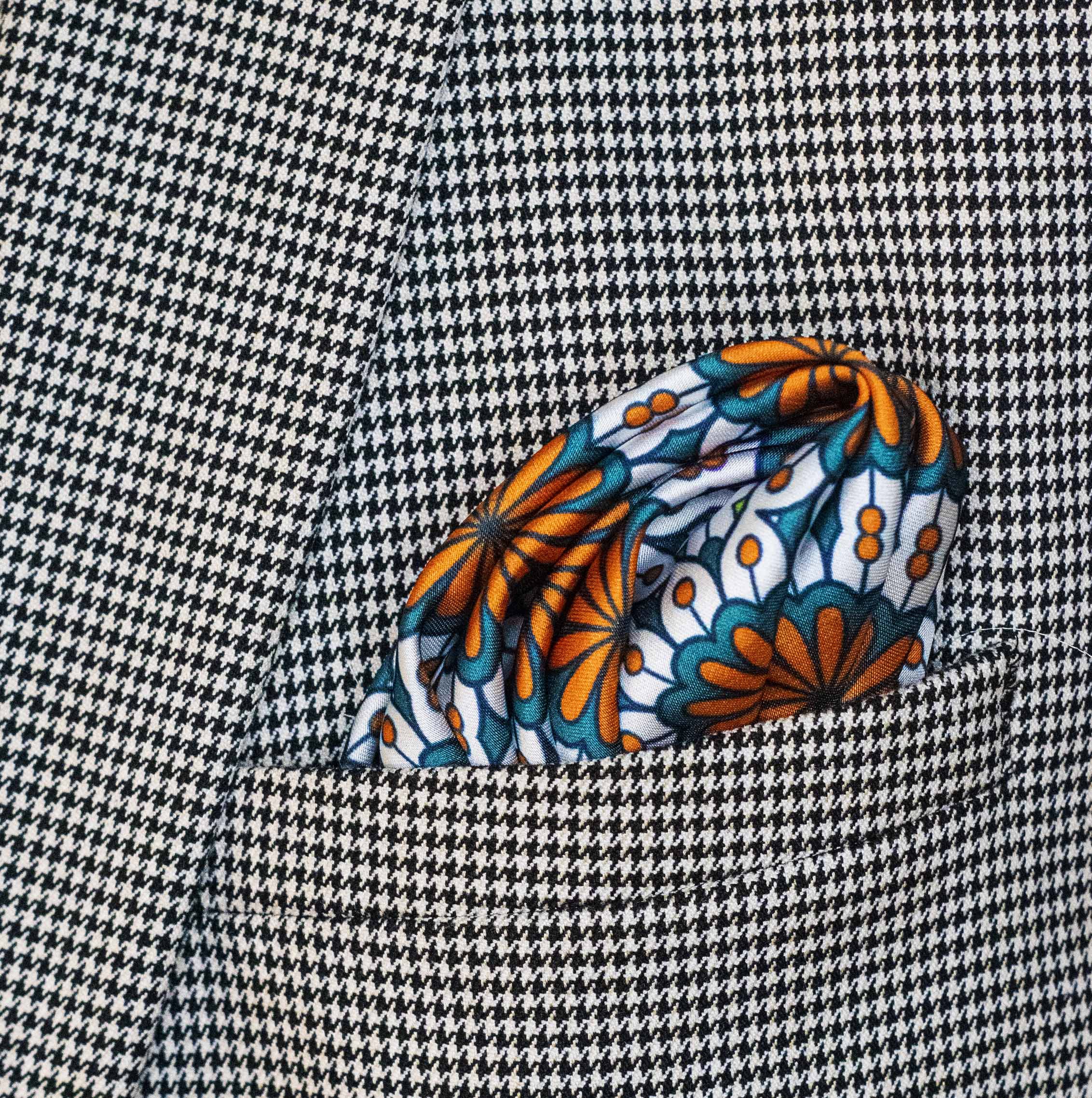 Mexican Floral Loop – Silk Pocket Square by Monzoro – view 7