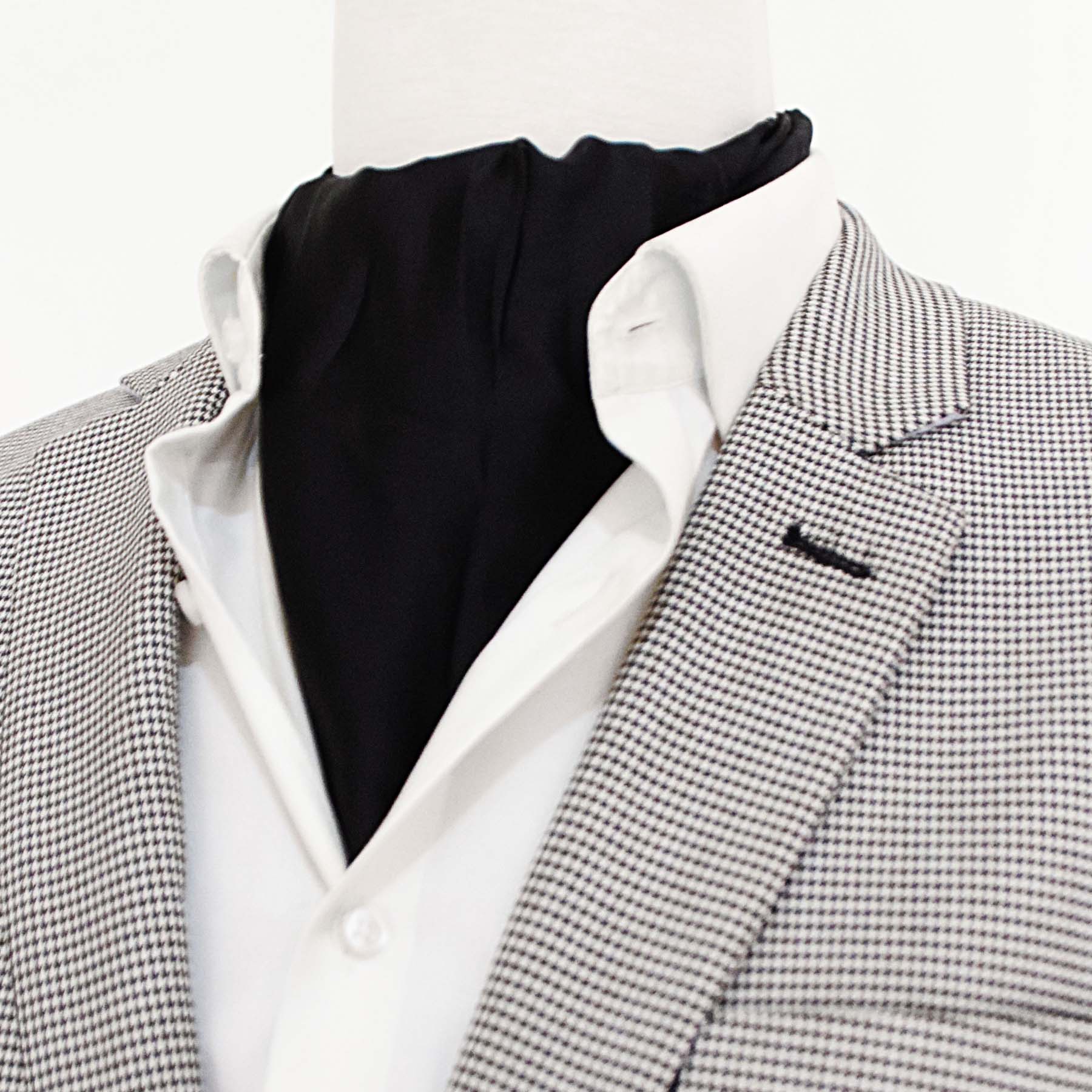 The Black Matter - Silk Ascot by Monzoro – view 6