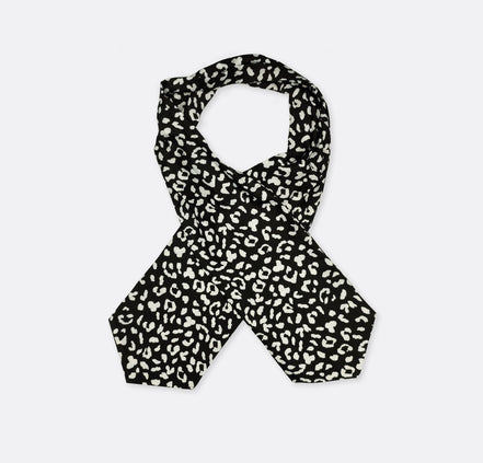 Black and White Leopard Silk Ascot by Monzoro – view 3