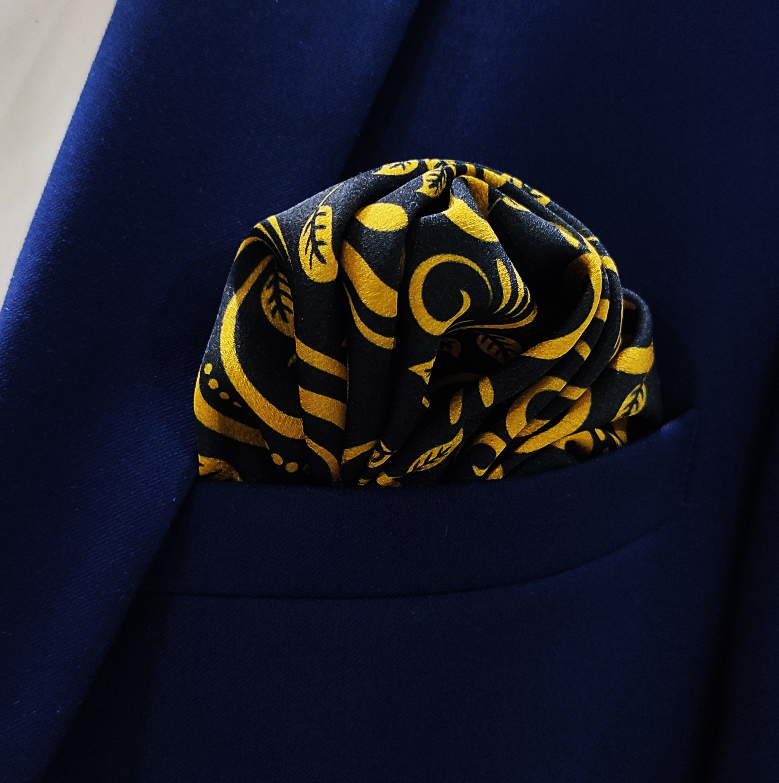 Chinese Floral Art – Silk Pocket Square by Monzoro – view 3