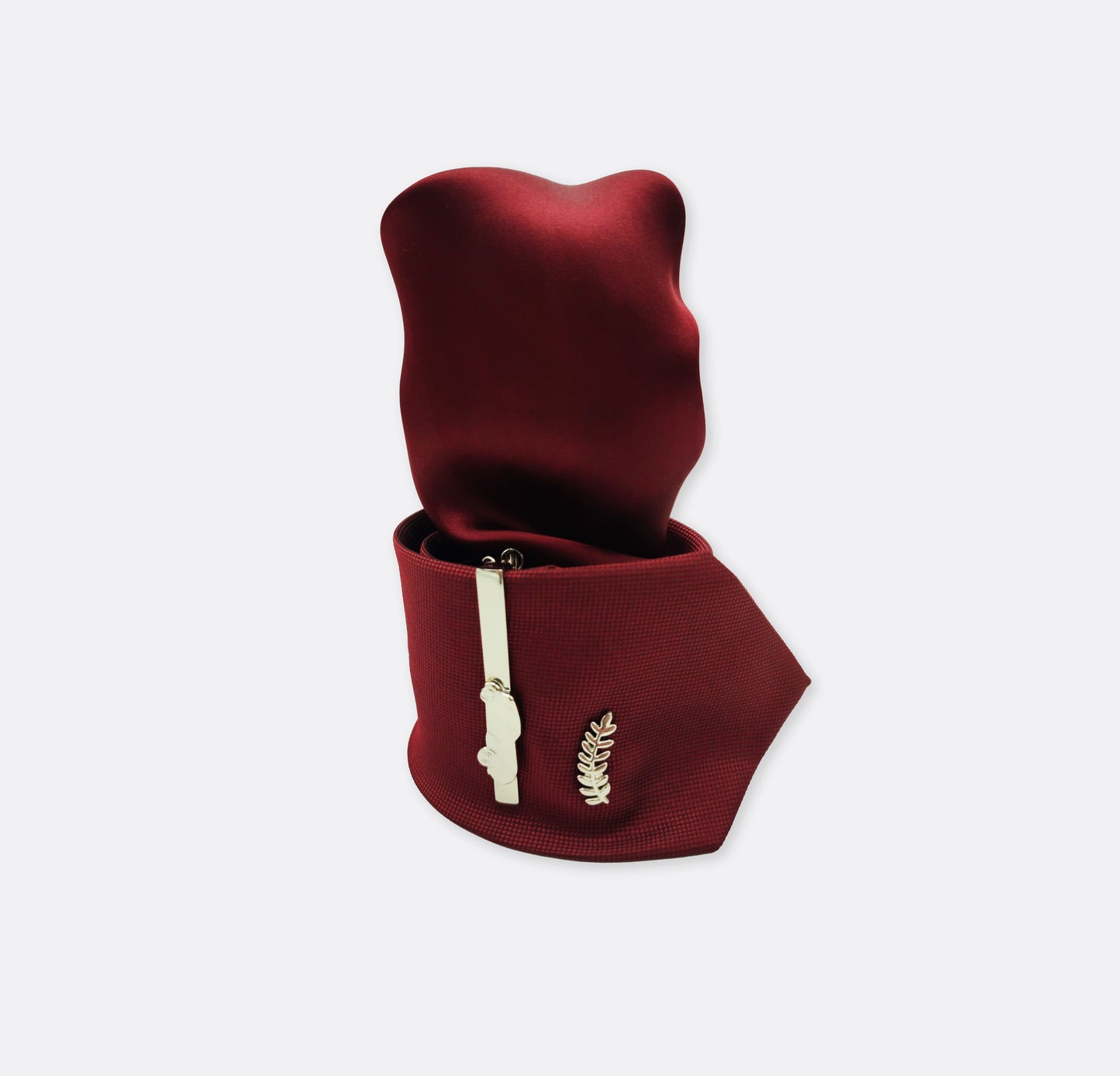 Vine Red Tie Set